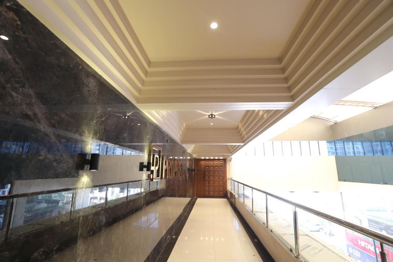 Hotel Privya Rooms And Banquet Surat Exterior foto